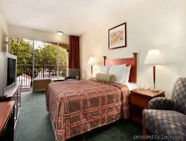 Hotel O Daylight Inn Elkhart I-90, In Bilik gambar